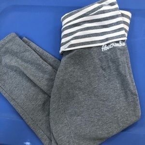 🌞 3/$15 🌞 Abercrombie and Fitch gray leggings